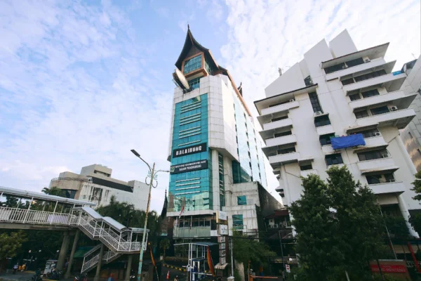 Eksterior Hotel Horison Balairung Jakarta