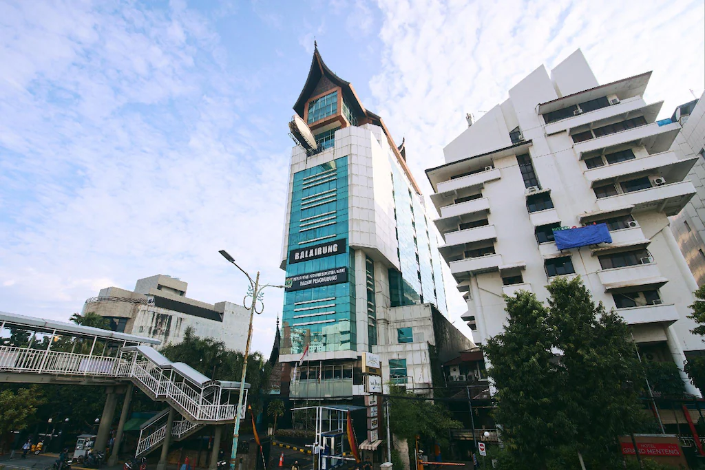 Eksterior Hotel Horison Balairung Jakarta
